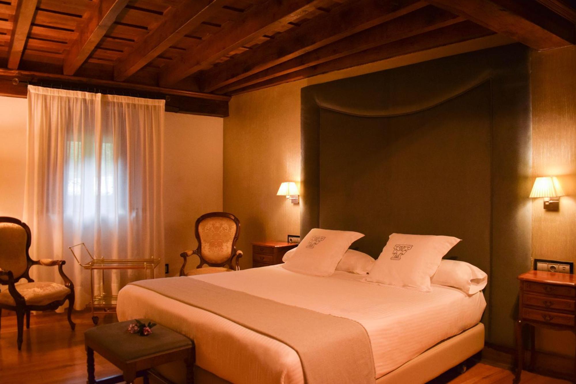 Casona De La Pinta Hotel